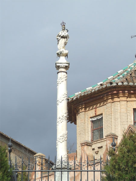 Columna de la Virgen Inmaculada